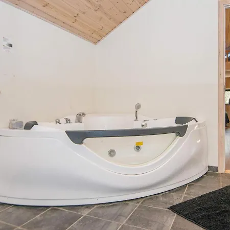 12 Person In R M Holiday home Bolilmark