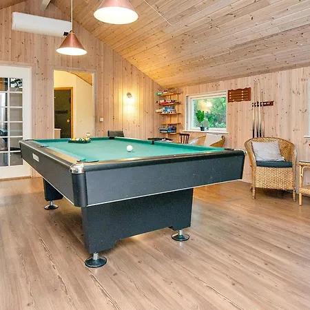 Vakantiehuis 4 Star In Romo